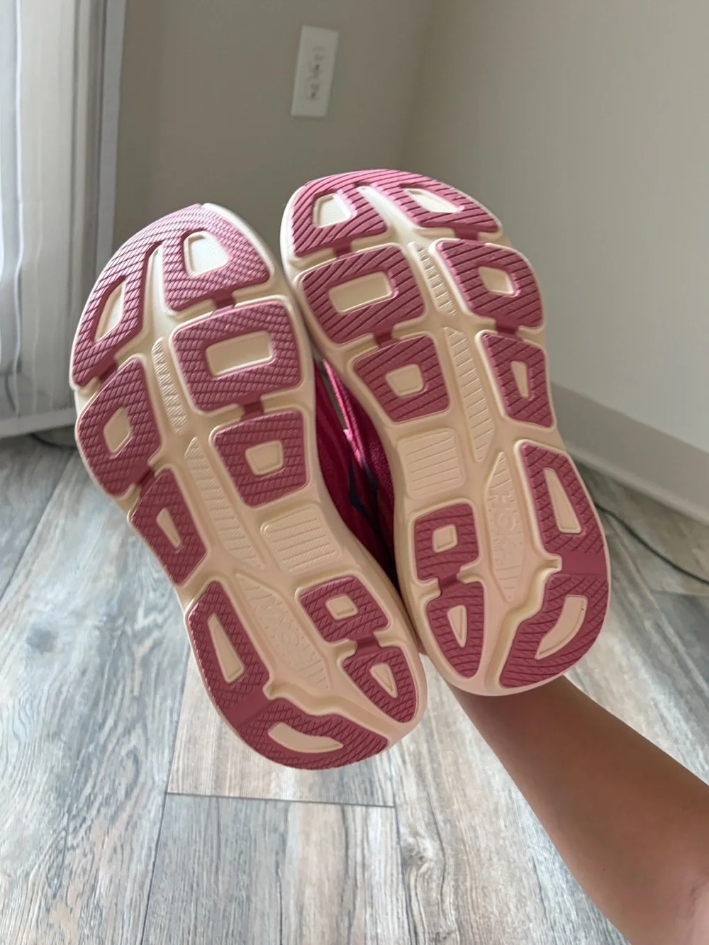 Hoka Bondi 9 Sneakers Lingonberry Cranberry Running Athletic Shoes Women’s 8 NEW - Picture 12 of 15